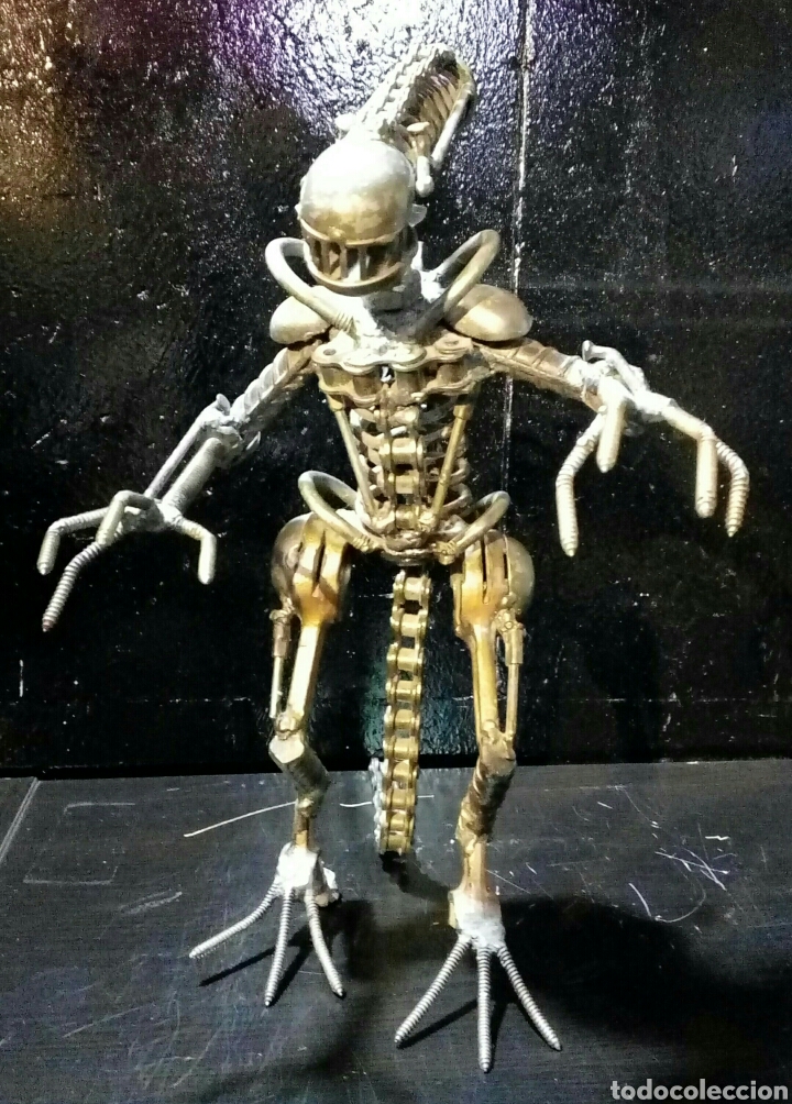 Vintage: ESCULTURA METAL ALIEN 30 CM - Foto 1