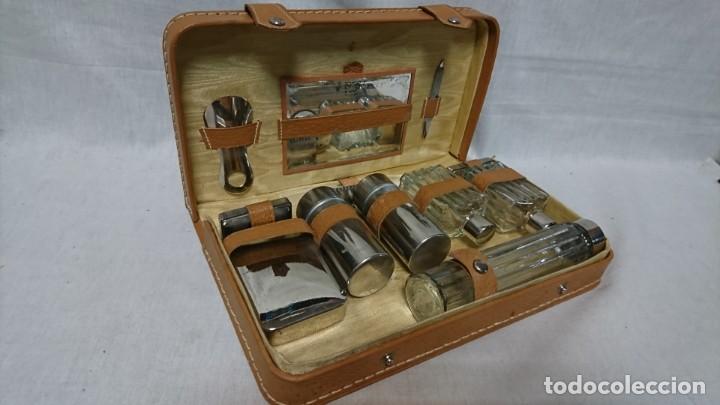 Vintage: NECESER EN ESTUCHE DE VIAJE VINTAGE - Foto 1