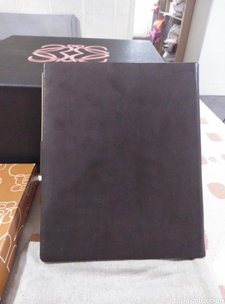 Vintage: Agenda telef&oacute;nica en pasta y laton - Foto 4