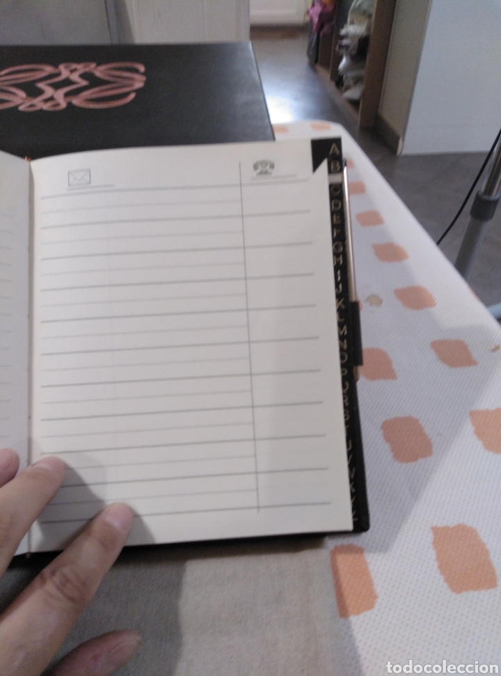 Vintage: Agenda telef&oacute;nica en pasta y laton - Foto 5