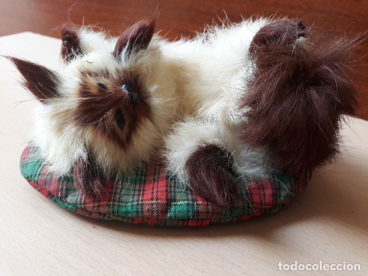 Gato Acostado En Cojin Forrado Pelo Natural Comprar En Todocoleccion 173274885
