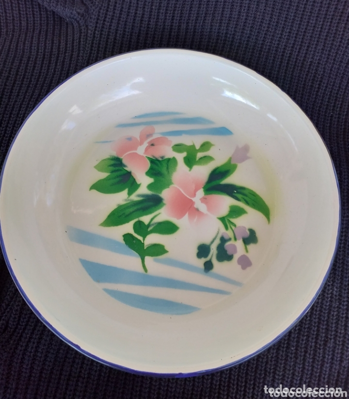 Vintage: FUENTE O PLATO DE METAL ESMALTADO 26 CM MOTIVO FLORES VINTAGE