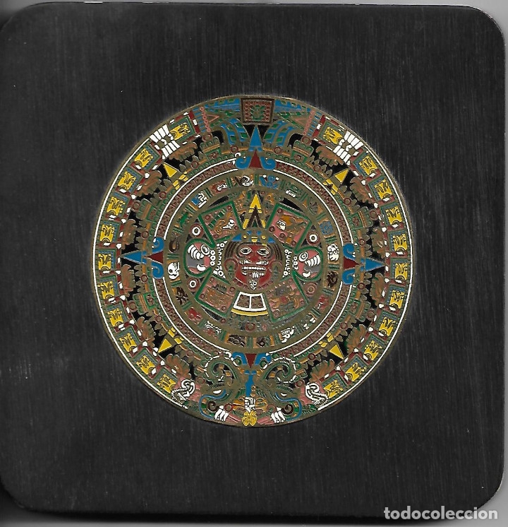 Vintage: Antiguo cuadro o retablo de madera con calendario azteca en bronca  medidas 15 x 15 cm