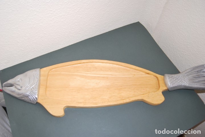 Vintage: ELEGANTE BANDEJA TABLA EN FORMA DE PEZ PARA SERVIR EL SALM&Oacute;N - SALMONERO - MADERA Y METAL