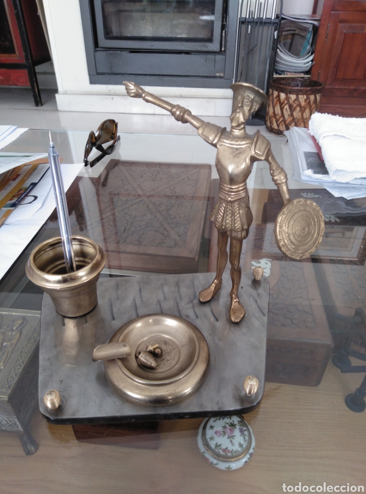 Vintage: Escriban&iacute;a formica y bronce - Foto 9