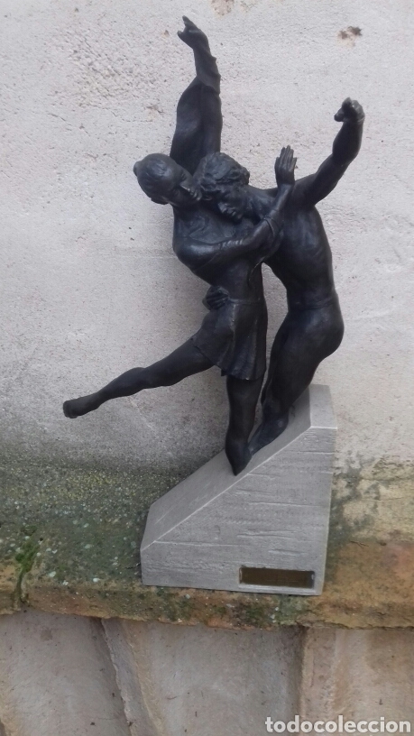 Vintage: Escultura. El abrazo. - Foto 1