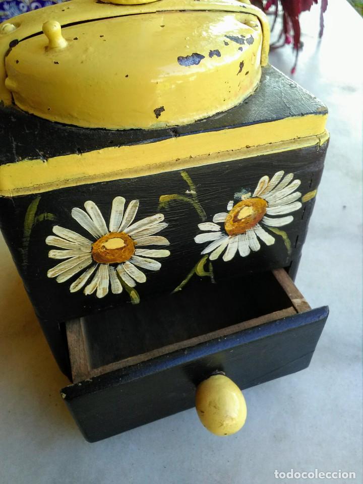 Vintage: Molinillo de caf&eacute; antiguo vintage - Foto 4