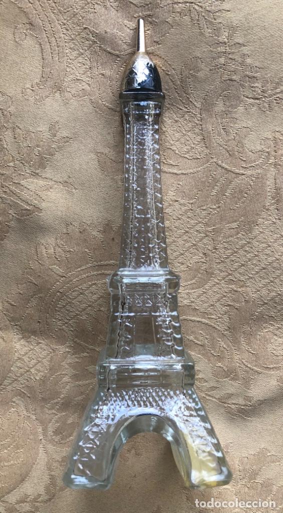 Vintage: FRASCO AVON A&Ntilde;O 70 CON FORMA DE TORRE EIFFEL - Foto 2