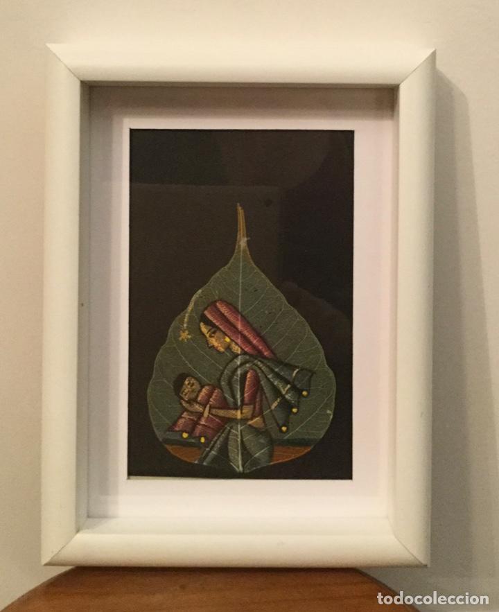 Vintage: VIRGEN CON NI&Ntilde;O PINTADA SOBRE UNA HOJA DE INDIA ENMARCADA