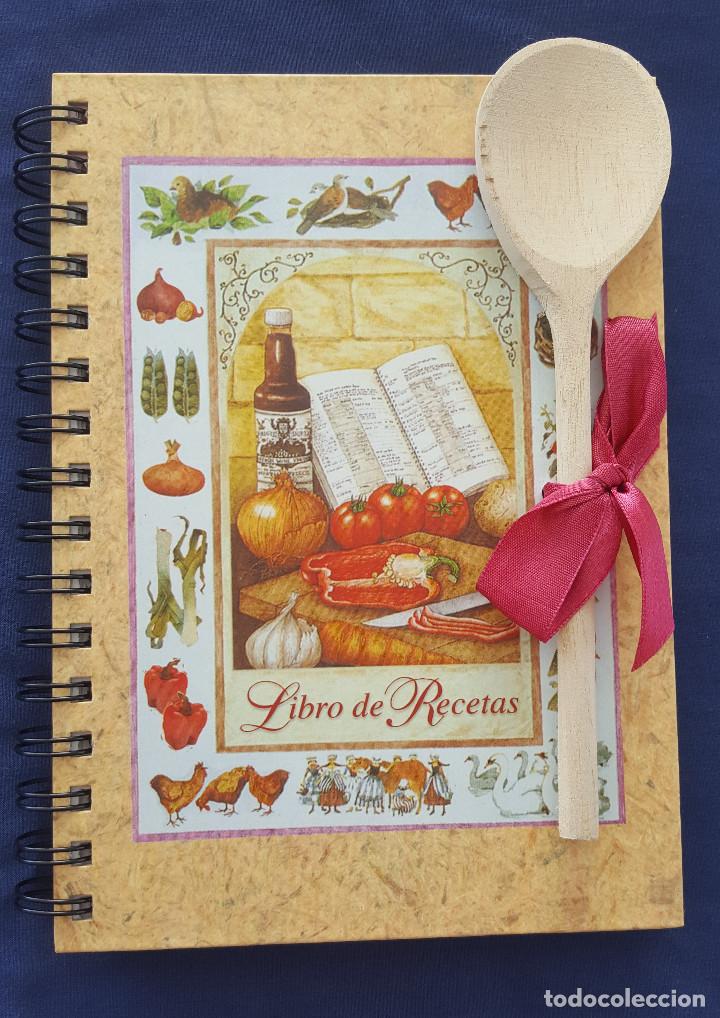 Vintage: CUADERNO DE RECETAS. CON CUCHARA DE MADERA - Foto 1