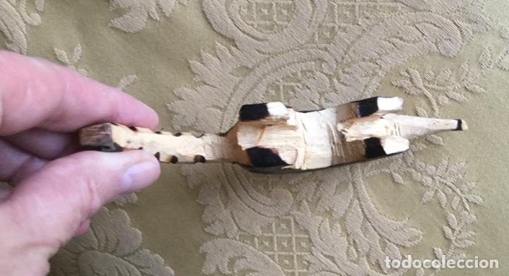 Vintage: DOS FIGURAS DE MAPACHE TALLADAS A MANO EN MADERA - Foto 8