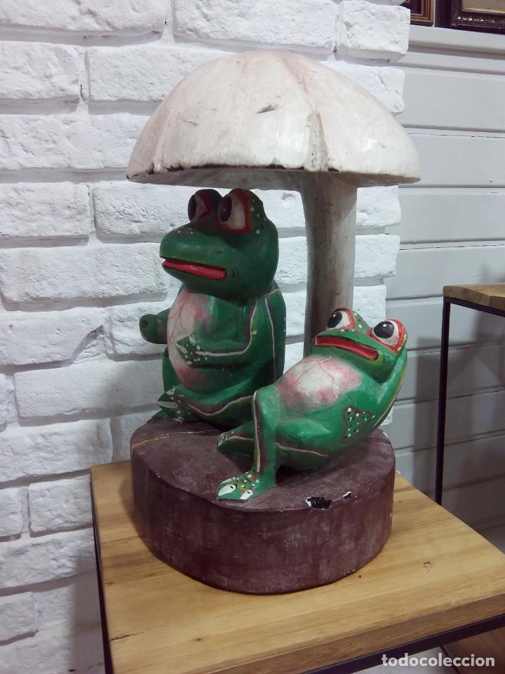 Vintage: FIGURA DE RANAS. MADERA - Foto 4