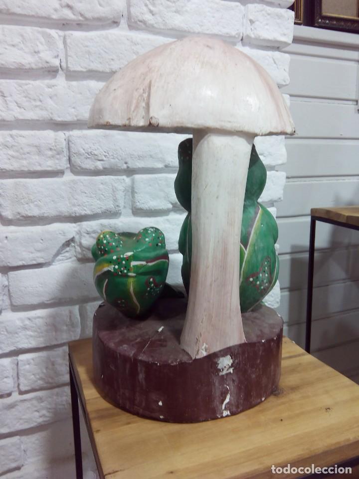 Vintage: FIGURA DE RANAS. MADERA - Foto 5