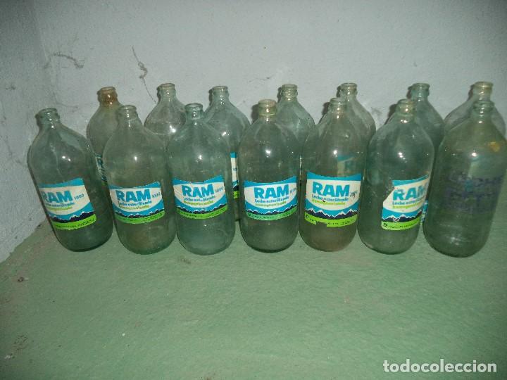 Vintage: Lote de botellas de Cristal de leche - Foto 1
