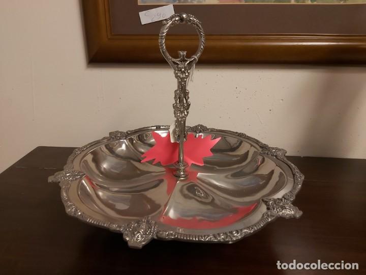 Vintage: AP Frutero o bandeja de metal plateado de bonito dise&ntilde;o. Sin uso.