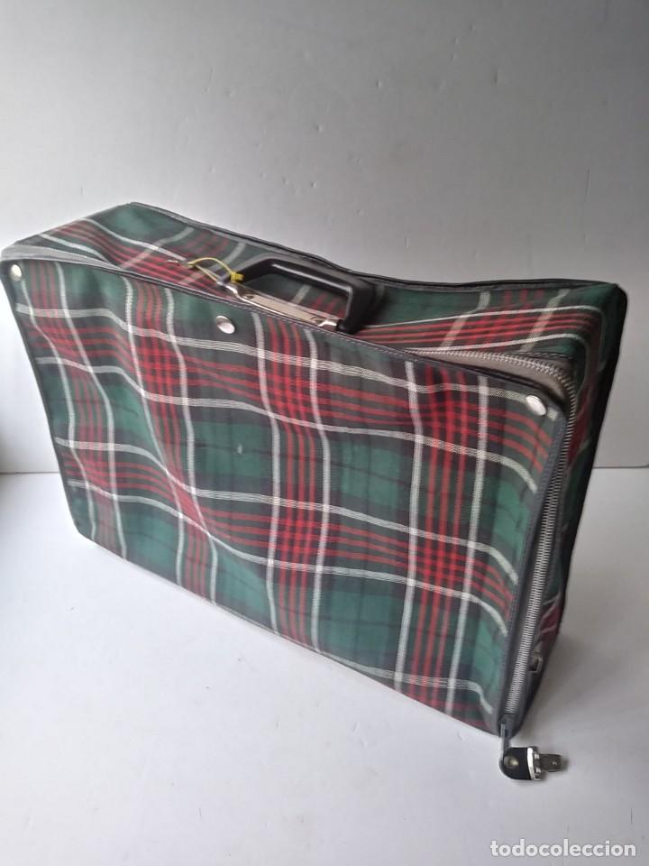 Vintage: MALETA DE LONA PLEGABLE MALETIN