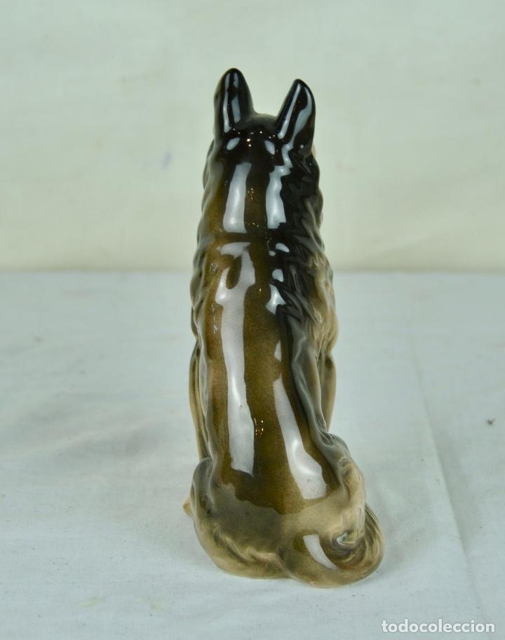 Vintage: Perro de porcelana peque&ntilde;o - Foto 5