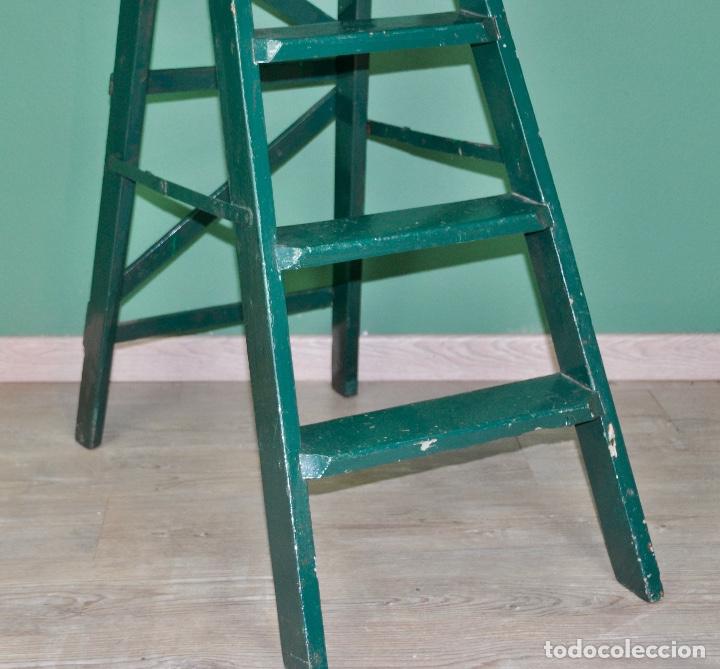 Vintage: Escalera de 4 pelda&ntilde;os pintada de verde - Foto 3