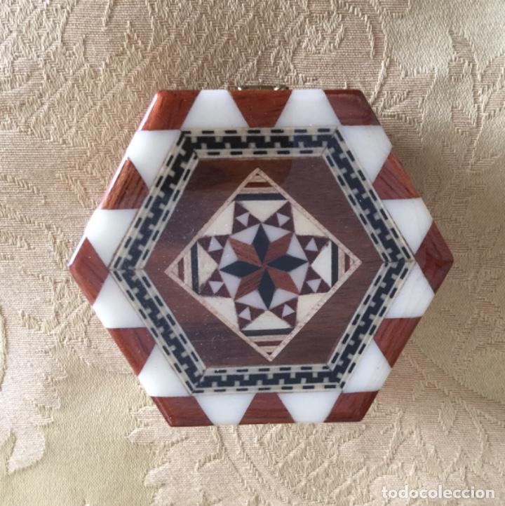 Vintage: PEQUE&Ntilde;A CAJA DE TARACEA