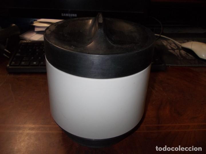 Vintage: Signatur termo de mesa - cubo de hielo, L&iacute;nea moderna AB Husqvarna Borstfabrik Suecia, cap. 8 dl.