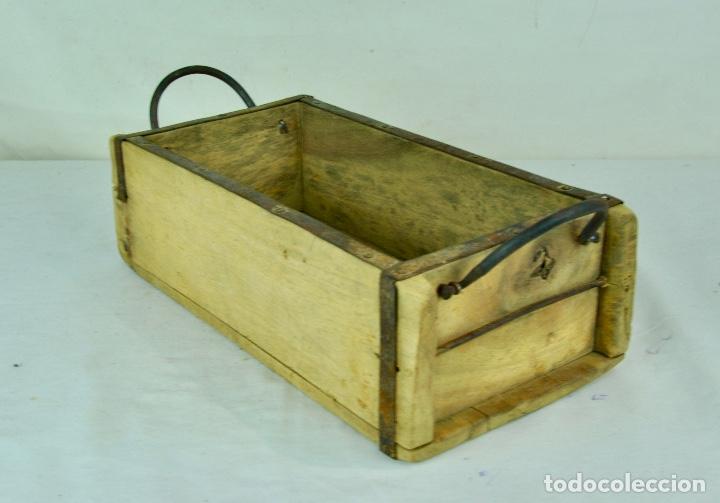 Vintage: Caja fabricada con madera antigua - Foto 4