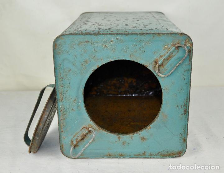 Vintage: Caja de lata en azul claro - Foto 6
