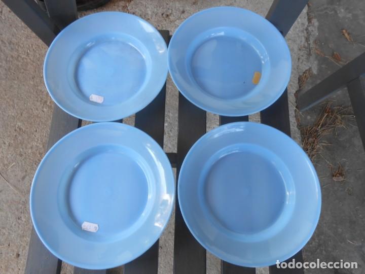 Vintage: 4 PLATOS  PICNIC  --Pl&aacute;stico- - Foto 1