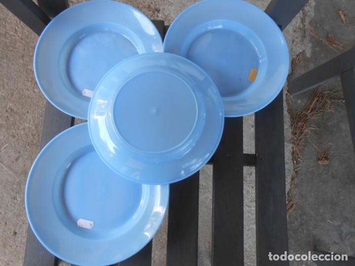 Vintage: 4 PLATOS  PICNIC  --Pl&aacute;stico- - Foto 2