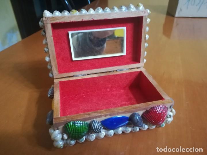 Vintage: Caja joyero de conchas vintage - Foto 1