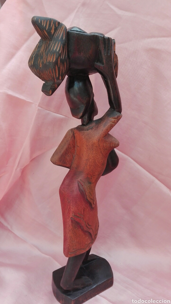 Vintage: Figura de mujer color negro de madera maciza - Foto 3 - 312301588
