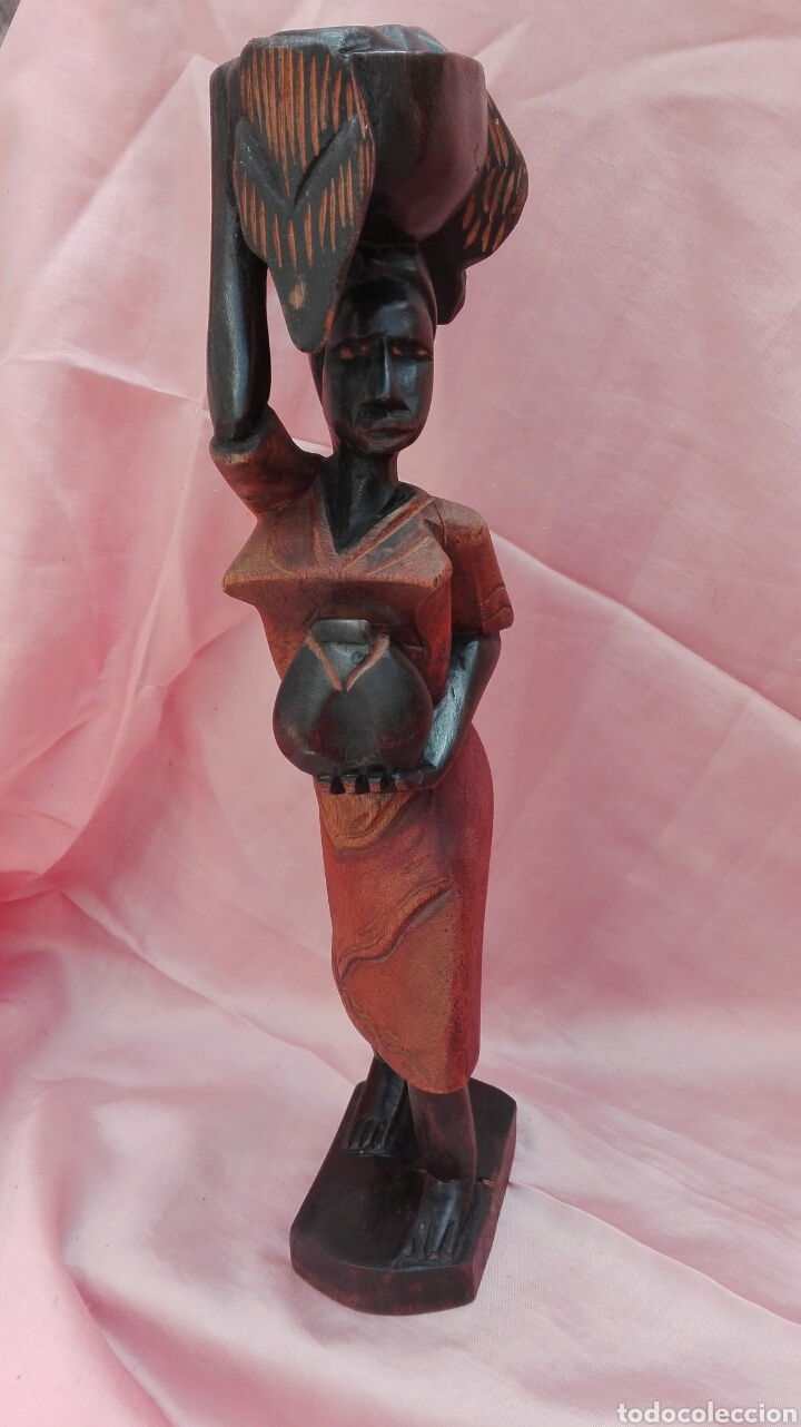 Vintage: Figura de mujer color negro de madera maciza - Foto 9 - 312301588