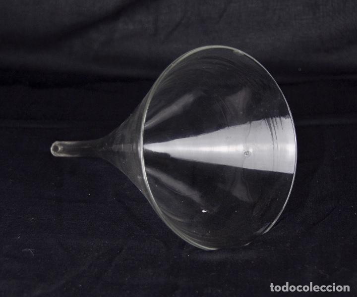 Vintage: Embudo de laboratorio en cristal - Foto 3