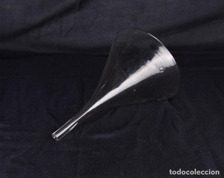 Vintage: Embudo de laboratorio en cristal - Foto 4