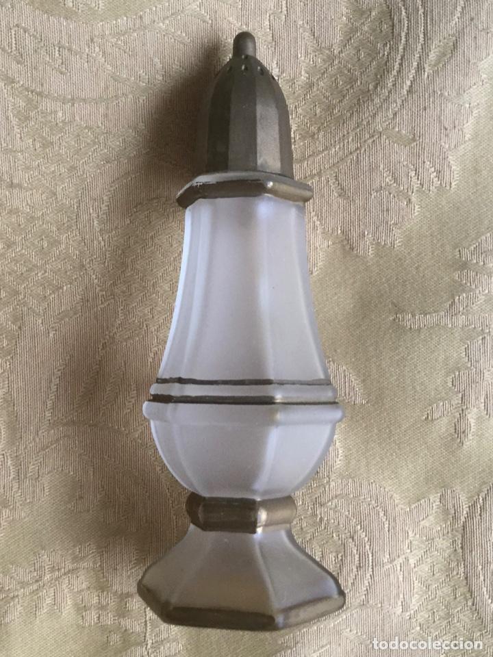 Vintage: FRASCO AVON A&Ntilde;O 70 SALERO - Foto 2