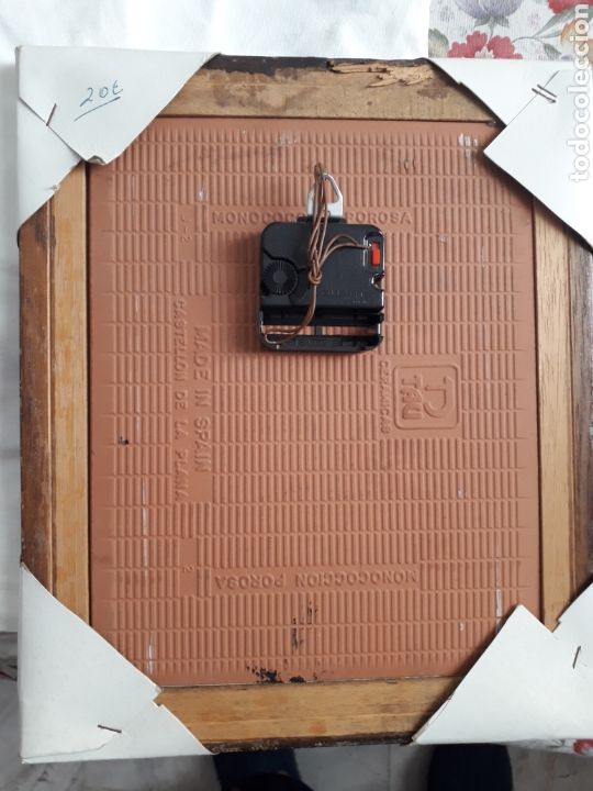 Vintage: RELOJ EN AZULEJO Y MARCO DE MADERA. NUEVO!!!!!!! - Foto 2