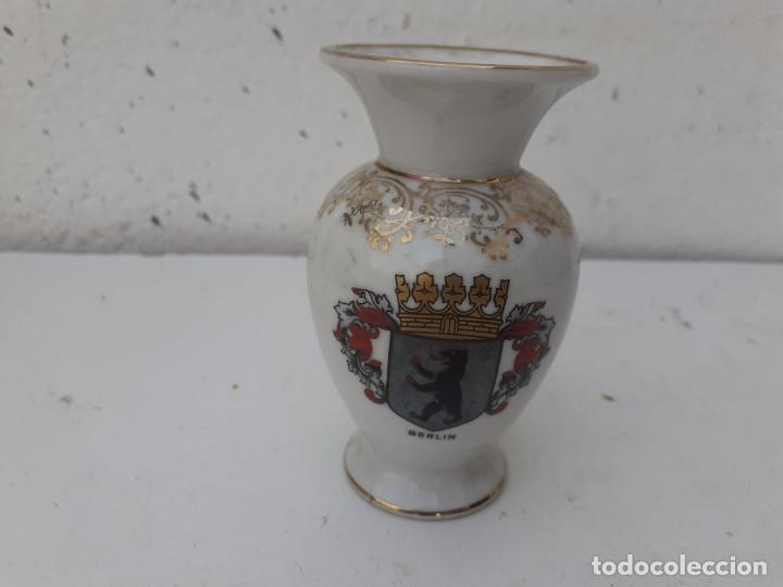 Vintage: peque&ntilde;o jarron - Foto 1