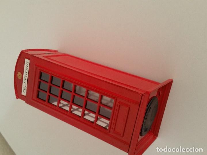 Vintage: CABINE TELEFONICA EN UNA HUCHA HECHA EN HIERRO - Foto 4