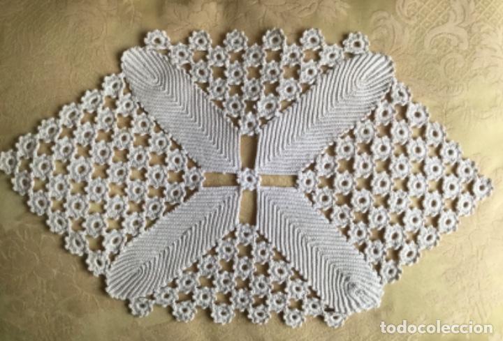 Vintage: TAPETE HEXAGONAL VINTAGE HECHO A MANO