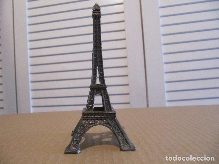 Vintage: ANTIGUA FIGURA DE METAL Torre Eiffel