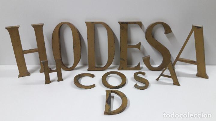 Vintage: ANTIGUAS LETRAS METALICAS DEL CARTEL - LETRERO DE UNA TIENDA . ORIGINAL A&Ntilde;OS 60 / 70