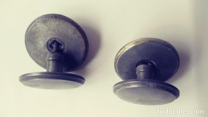 Vintage: Antiguo pomo de aluminio macizo con embellecedor - Foto 4