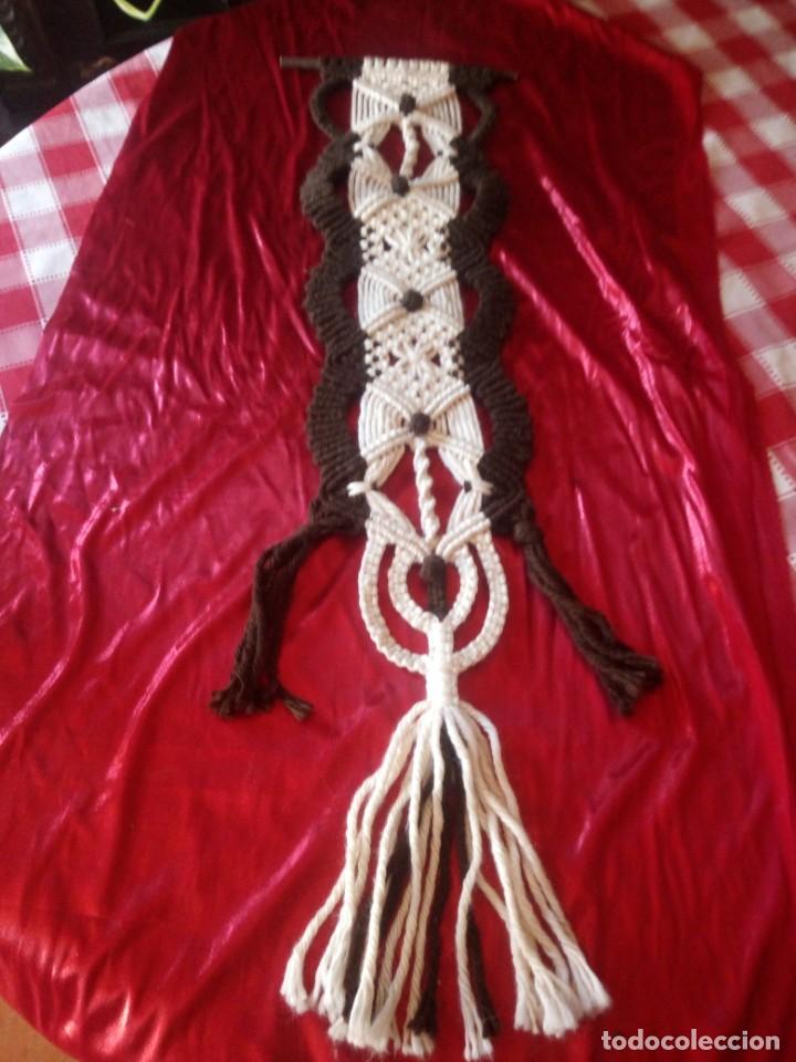 Vintage: Antiguo tapiz de macram&eacute;. - Foto 1