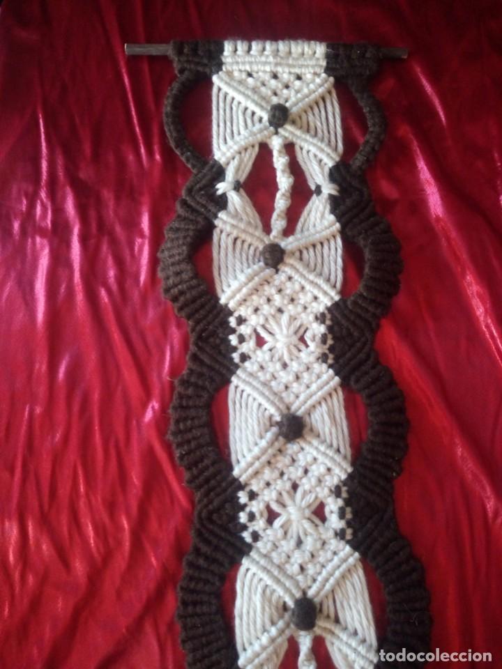 Vintage: Antiguo tapiz de macram&eacute;. - Foto 2