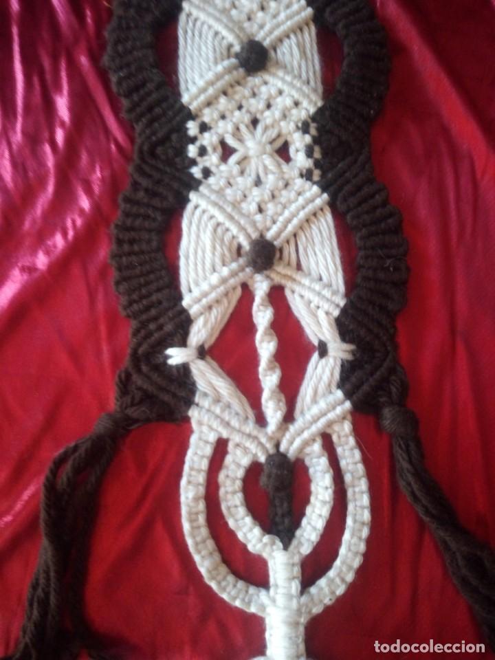 Vintage: Antiguo tapiz de macram&eacute;. - Foto 3
