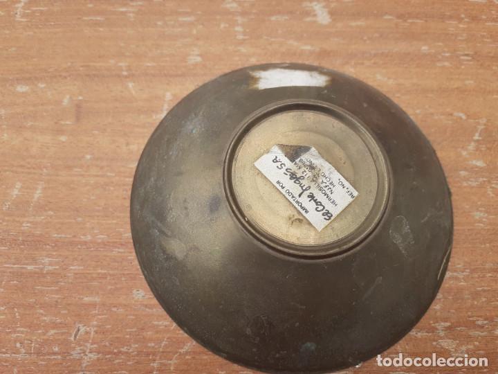 Vintage: plato de metal repujado - Foto 2