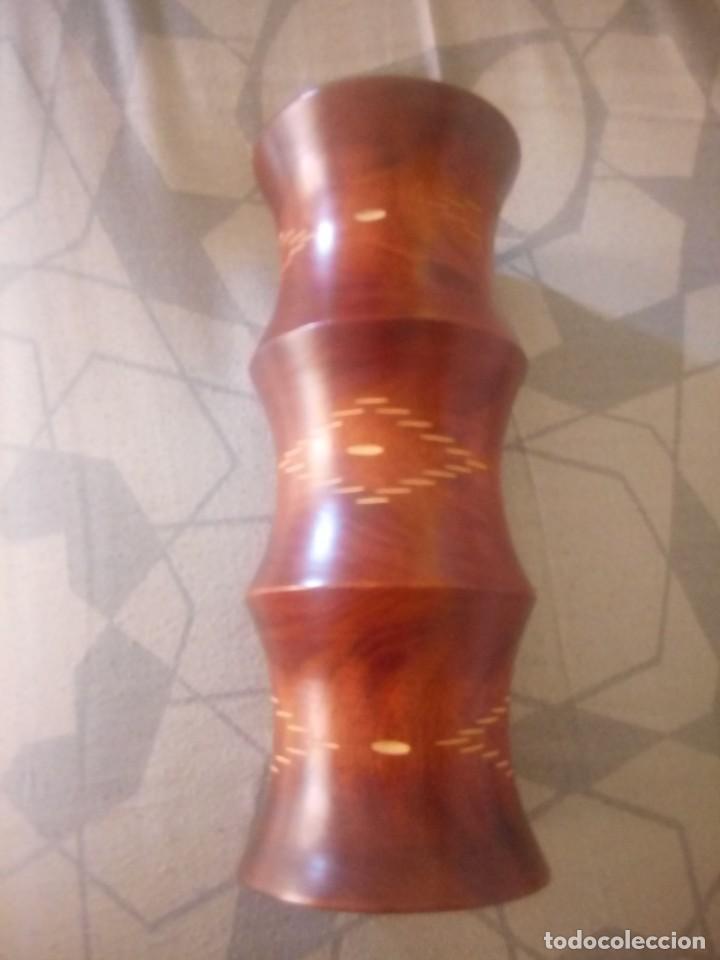 Vintage: JARR&Oacute;N, FLORERO DE MADERA NOBLE - Foto 1