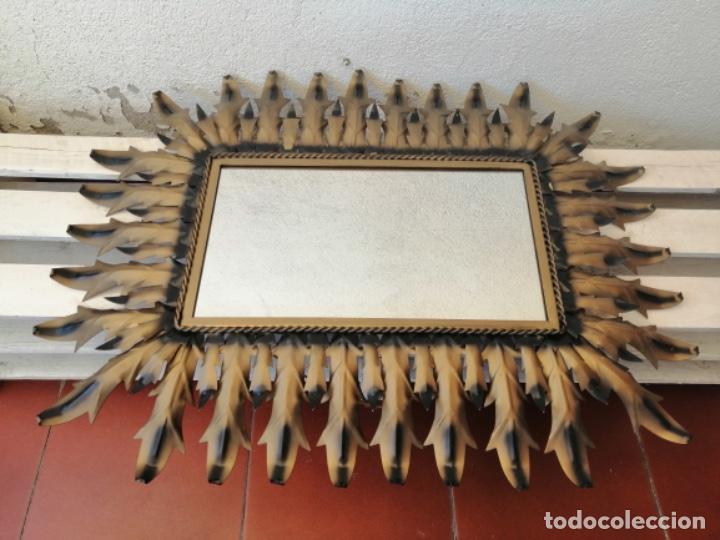 Vintage: ESPEJO SOL VINTAGE ANTIGUO RECTANGULAR METAL DORADO - Foto 1