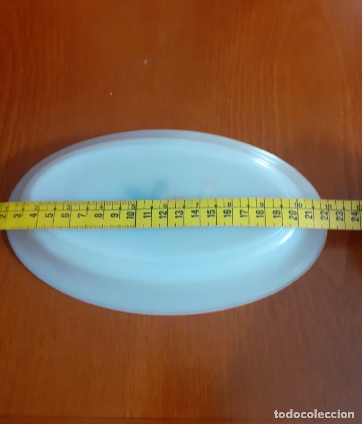 Vintage: Bandeja ovalada de arcopal - Foto 3