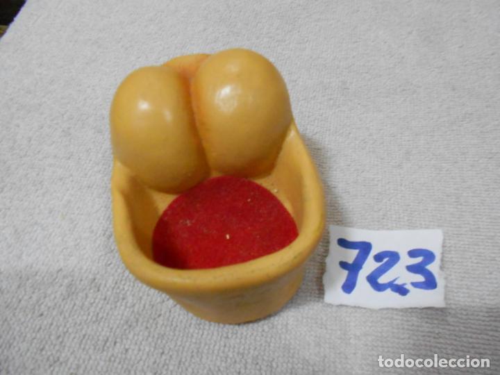 Vintage: RECIPIENTE PARA LAS LLAVES U OTROS FIGURA CULO