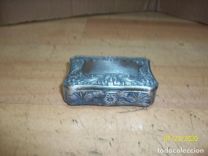Vintage: PEQUE&Ntilde;O COFRE DE METAL - Foto 1